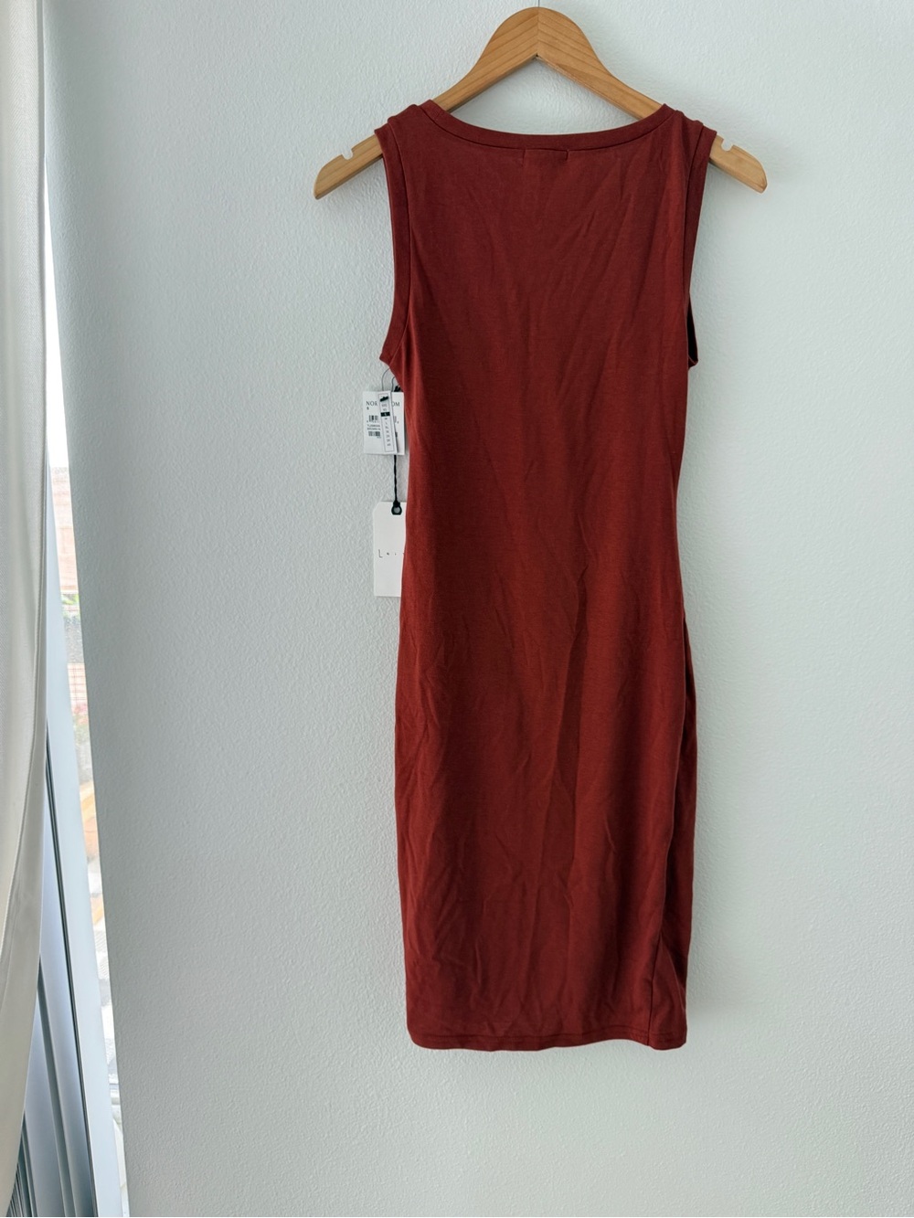 Leith “Brown Henna” Sleeveless Ruched Bodycon Dress in Rust - Women - Picture 2 of 4